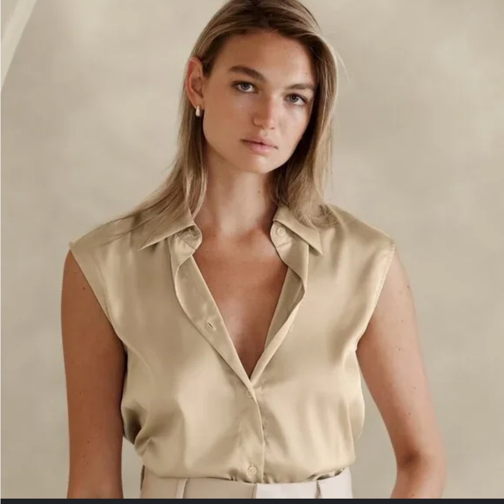 Buttons Cream Sleeveless Notched Collar Blouse
